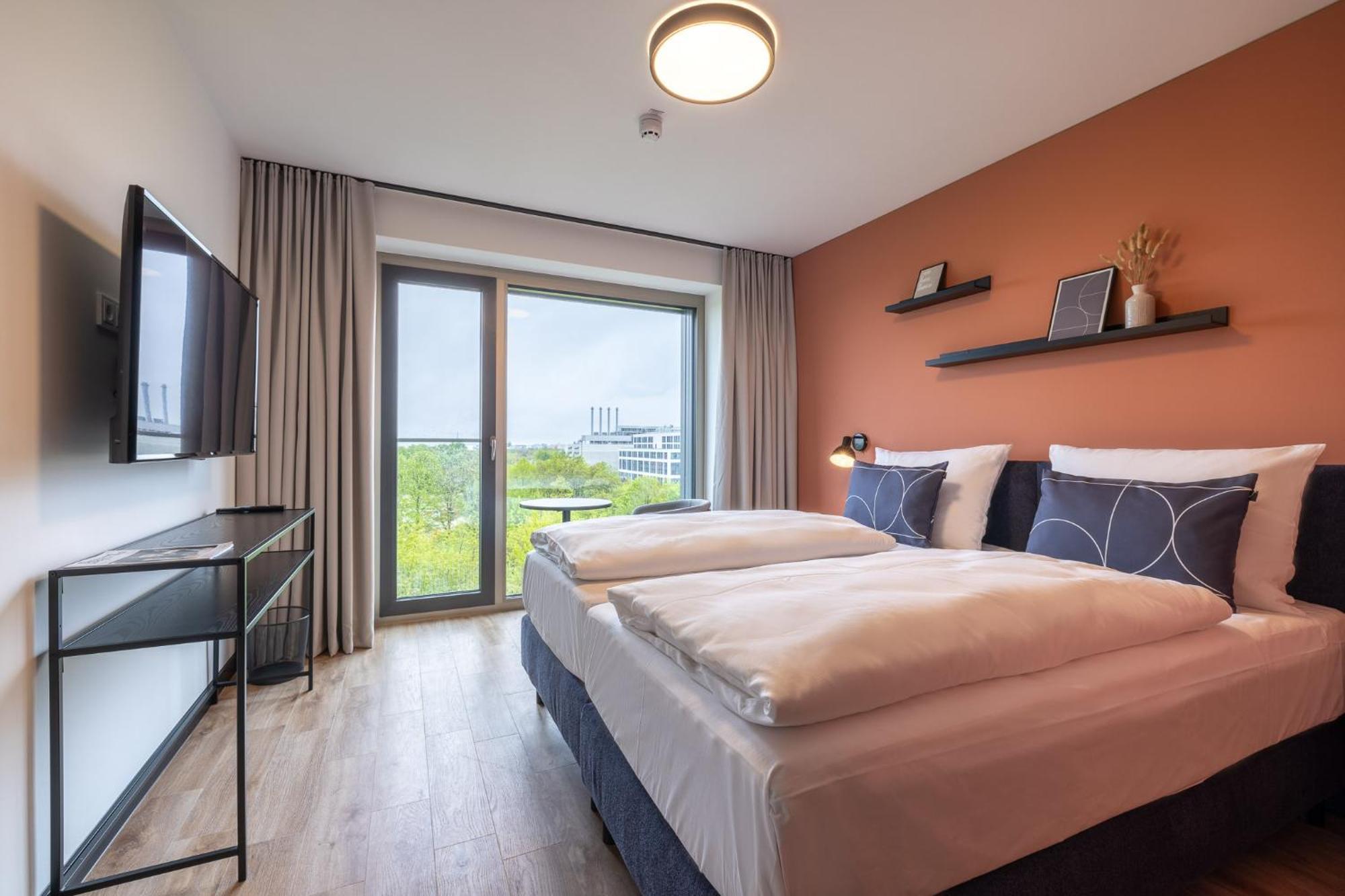 The Base Hotel 3*
